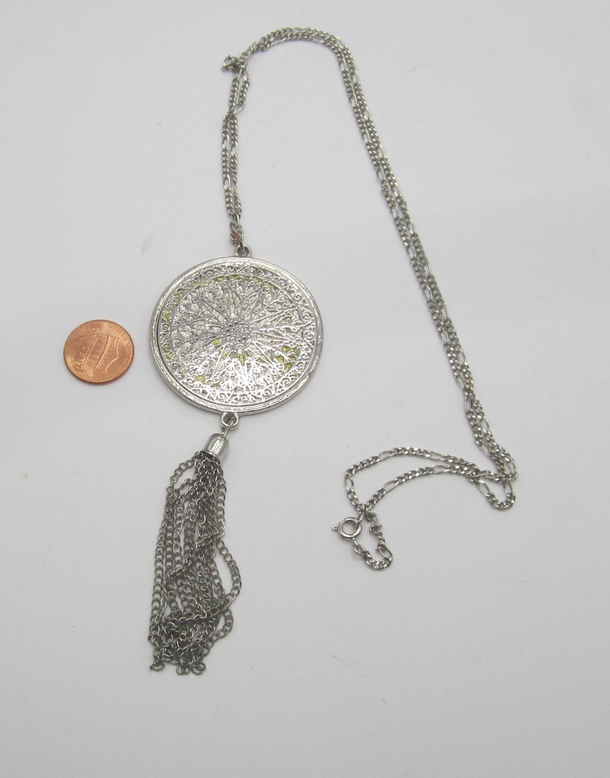 Filigree, Lace-Like Pattern Pendant/Necklace 28”