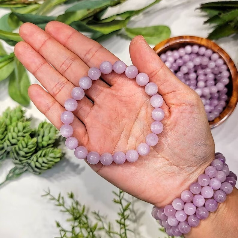 Handmade Natural Kunzite Elastic Stretch Bracelet – 8mm Round Gemstone Bead