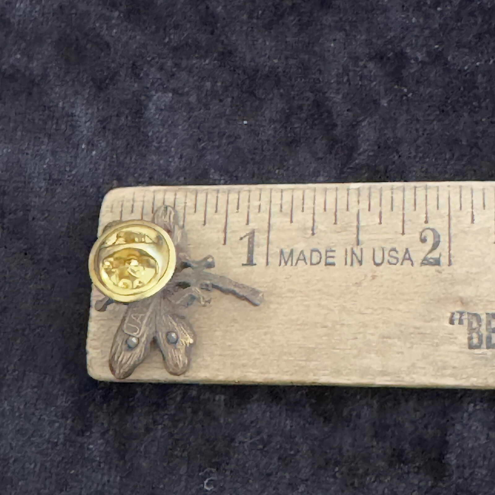 Jay Strongwater Small Dragonfly Pin Swarovski Crystals Enamel Gold Toned Metal