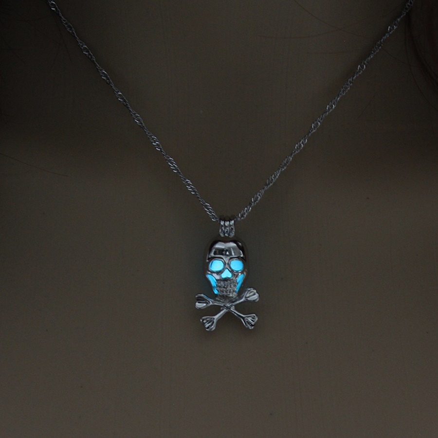 Glow in the Dark SKULL CROSSBONES 1″ x 5/8″ (27mm) Dangle Pendant 18″ Necklace