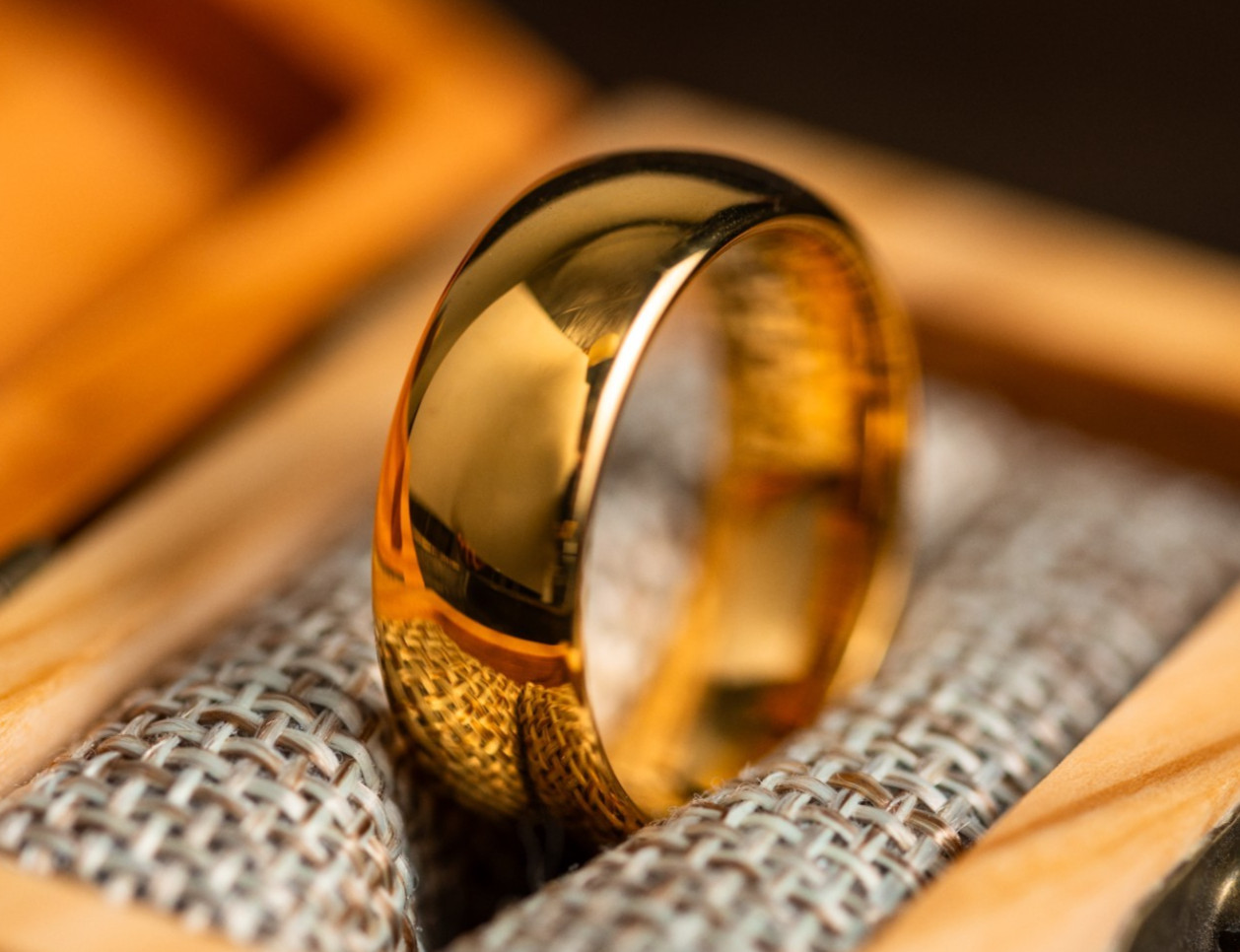 18k Gold Polished Tungsten Ring with Smooth Dome Finish 2mm 4mm 6mm 8mm