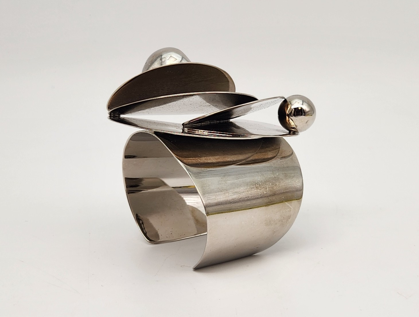 Alexis Bittar Big Bold Modernist Kinetic Silvertone Metal Cuff Bracelet