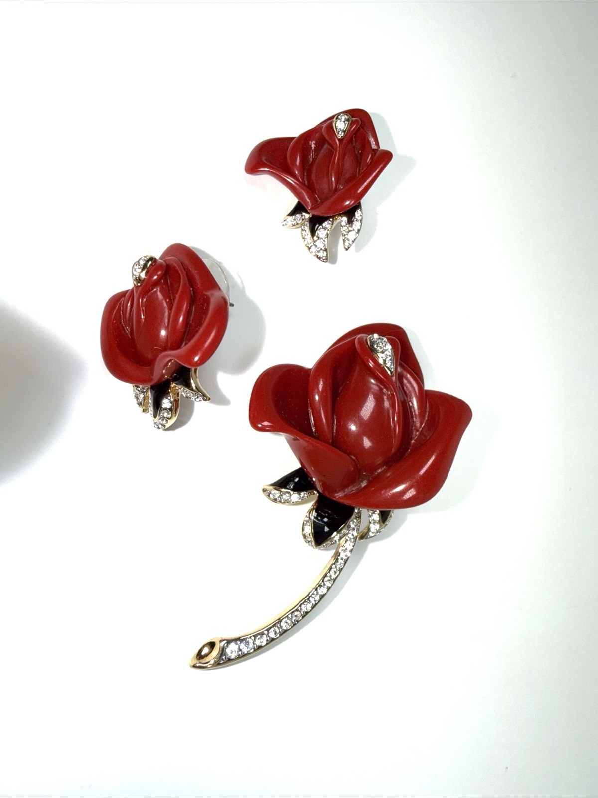Kenneth Jay Lane KJL ICONIC Red Rose Art Deco Crystal Pin & Pierced Earrings Set
