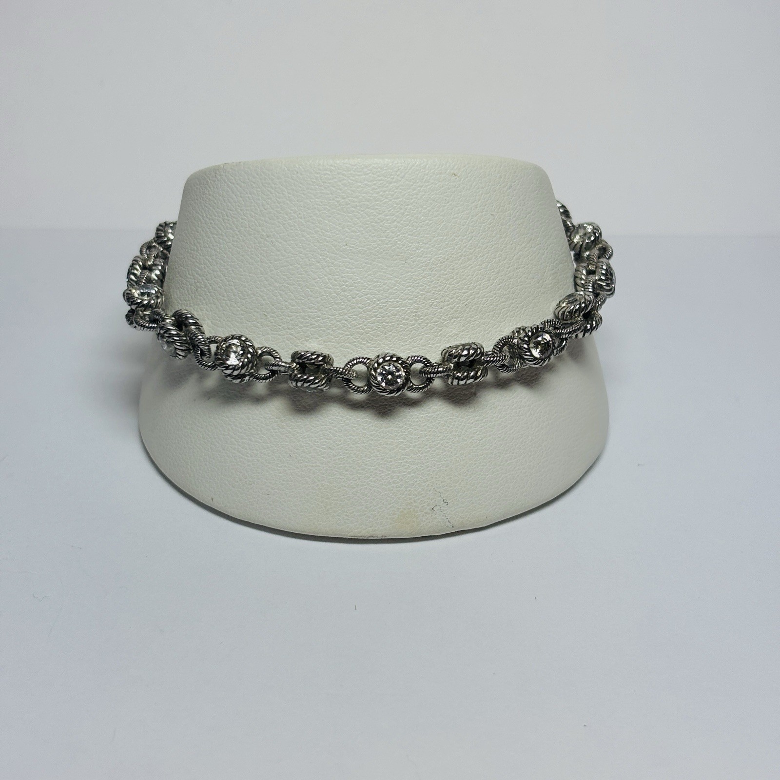 Judith Ripka Sterling 925 Silver CZ Circle Bracelet 6.5 in – .51