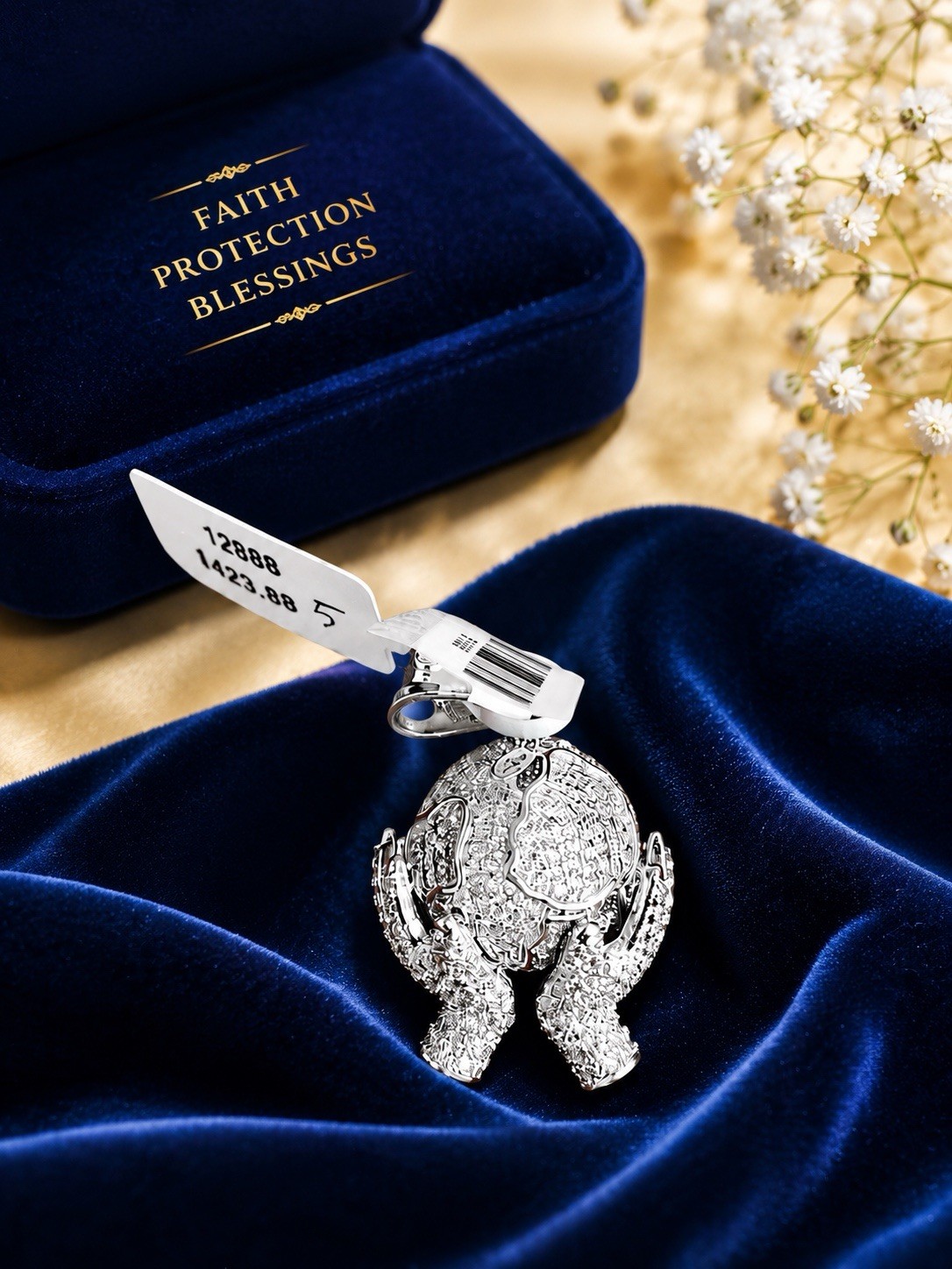 925 Silver Moissanite Prayer Hands Pendant Iced Out Faith Charm Barcode :- 12986