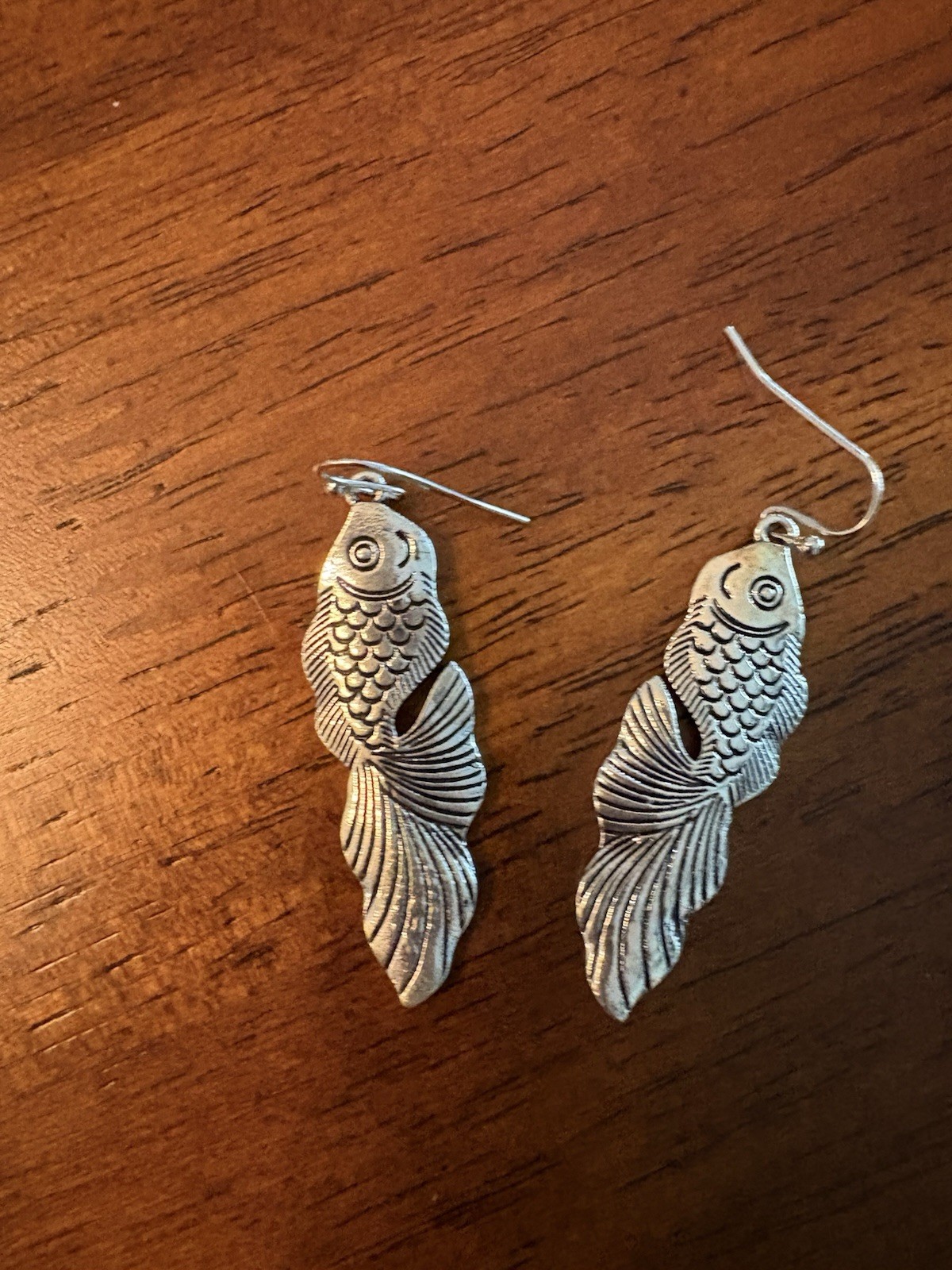Silver Tone Vintage Look Koi Fish Drop Hook Earrings – Fabulous!
