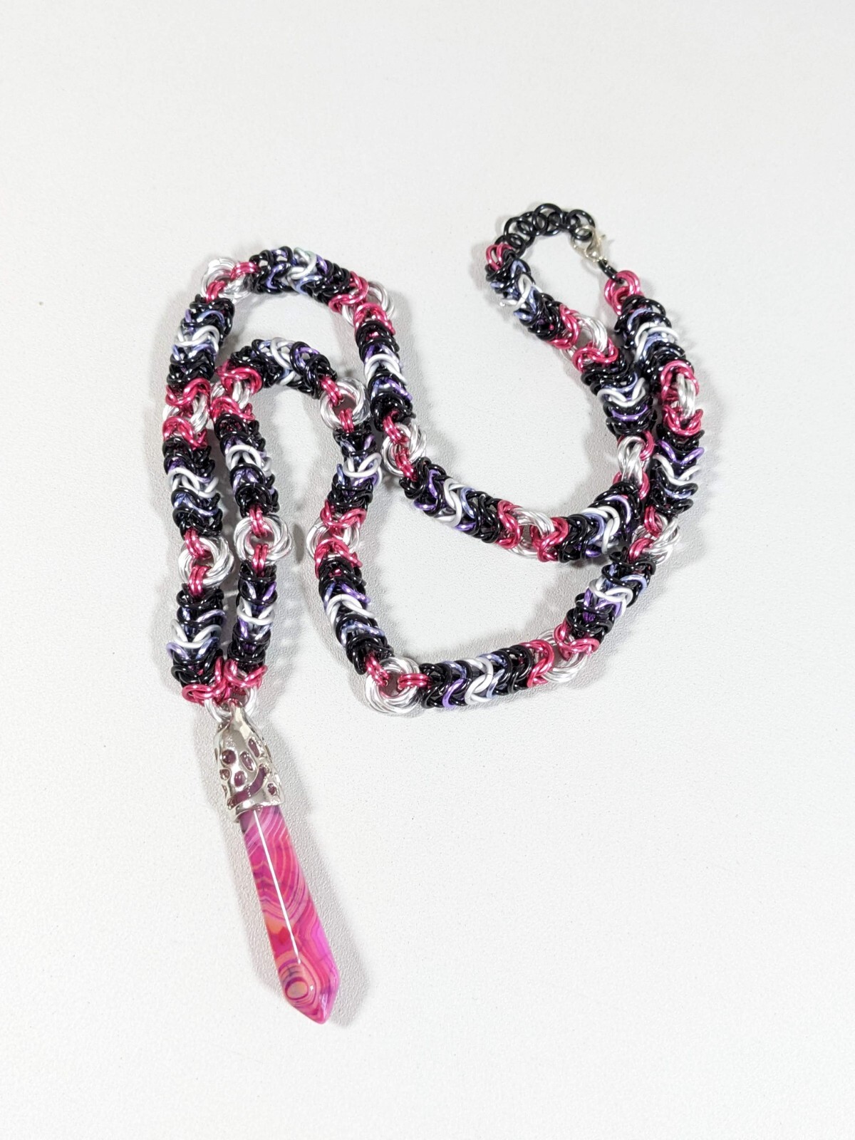 Black Pink Silver Tone Metallic Chain Glass Crystal Pendant Necklace 24 inches