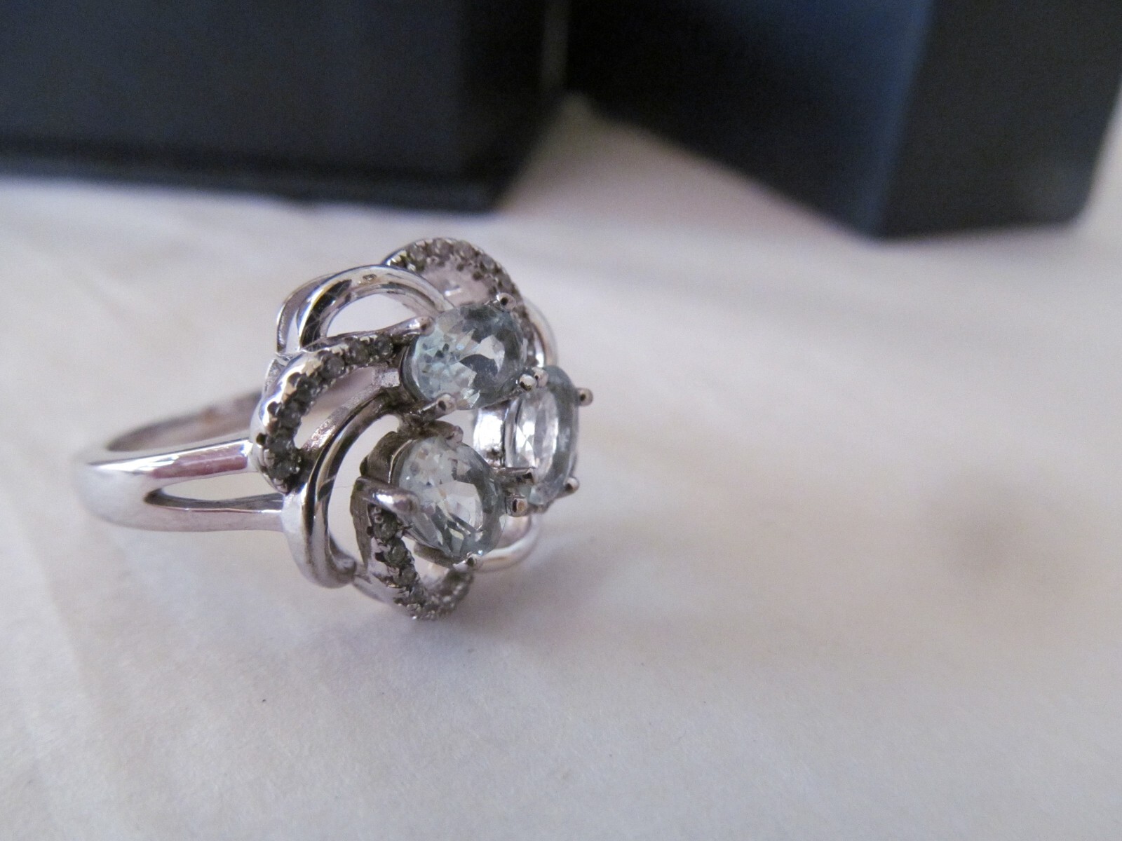 GEM STONE KING GSK STERLING SILVER LAB AQUAMARINE CLEAR STONE RING SIZE 7 IN BOX