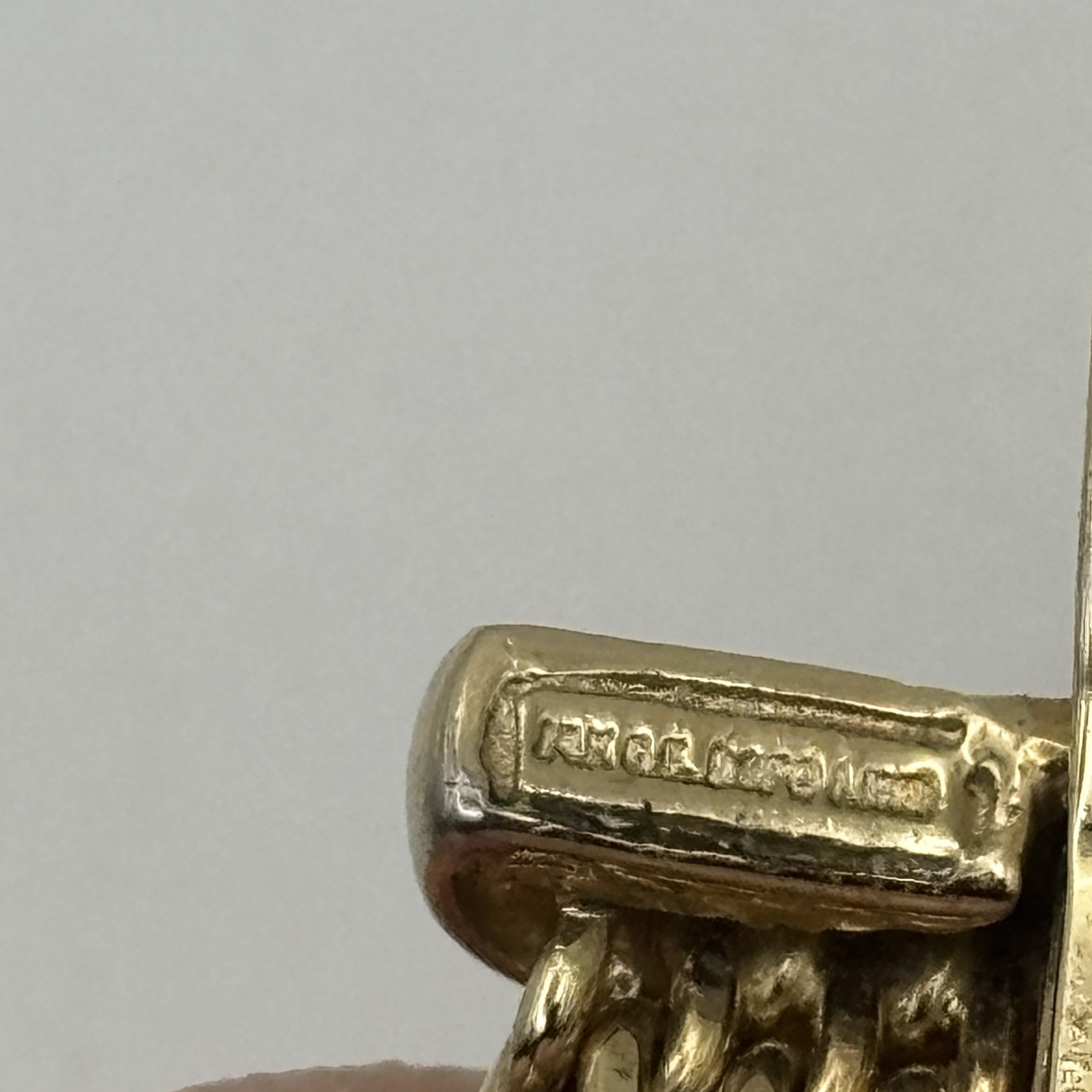 Woven Mesh Bracelet 14K Gold Electroplate ESPO Signed 7.5″ long; 0.75” wide 44g