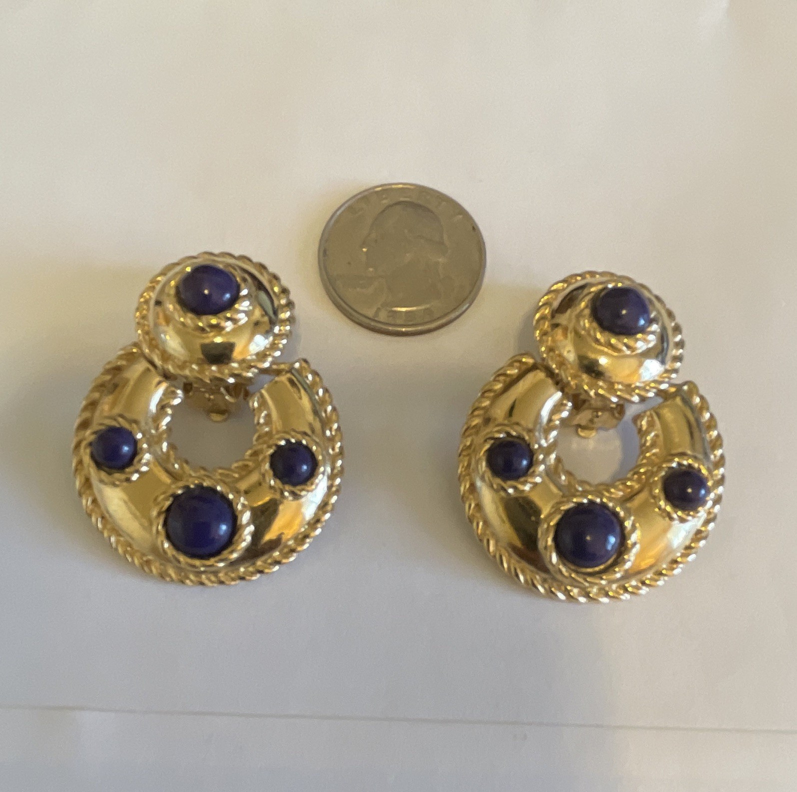 Gold Tone Blue Round Cabochon Stone Metal Dangle Drop Earrings for Lobe