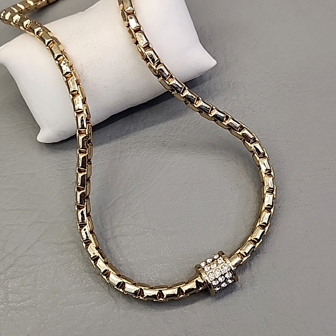 Venetian Chain Necklace Rhinestone Bead Gold Tone Magnetic Clasp 18″