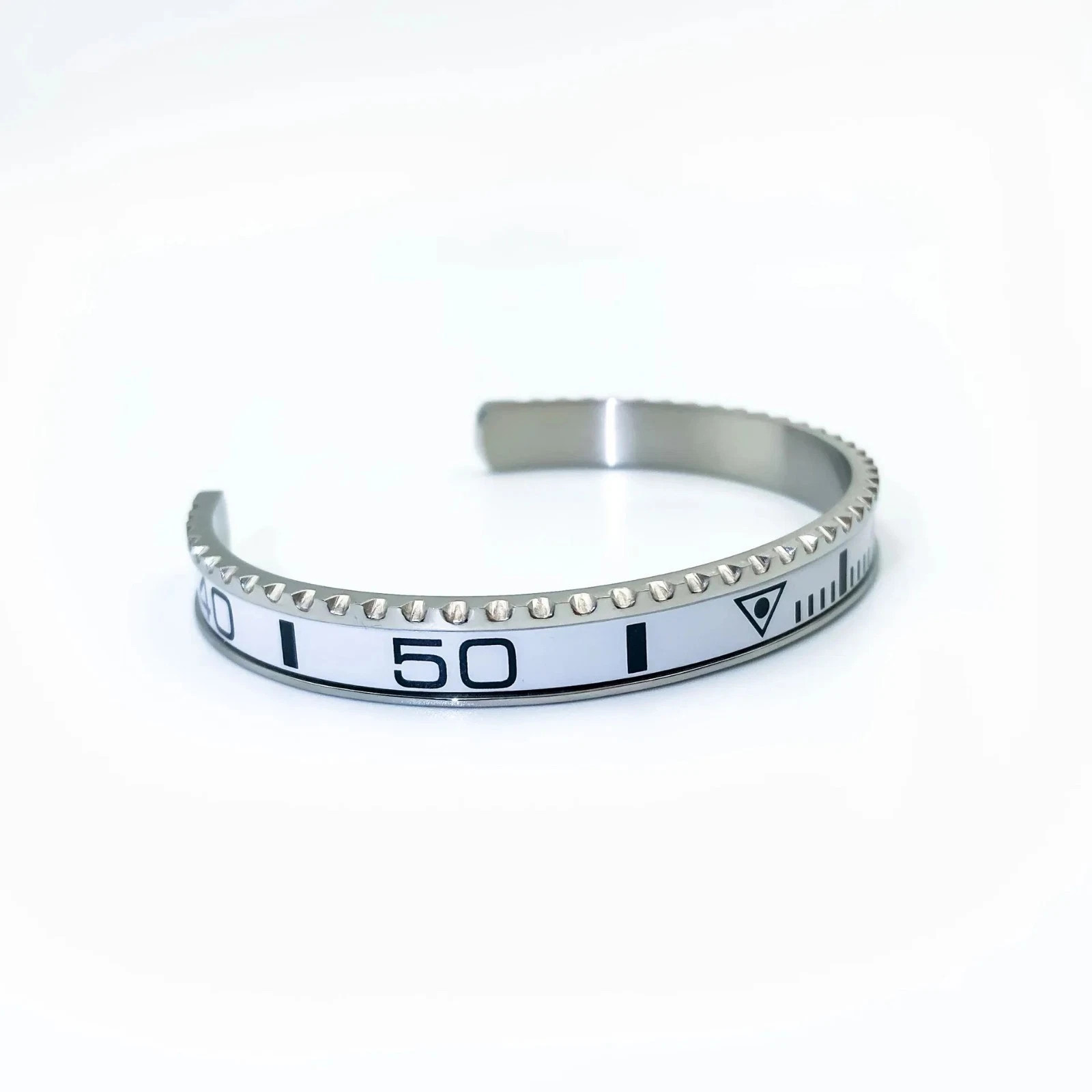 Men and Women Stainless Steel Personality Bracelets Digital Speedometer Bracelet