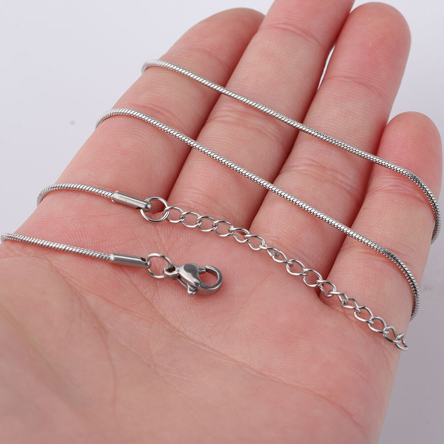 0.9-3.2mm 45-55cm Unisex Stainless Steel Round Snake Chain Necklace Waterproof