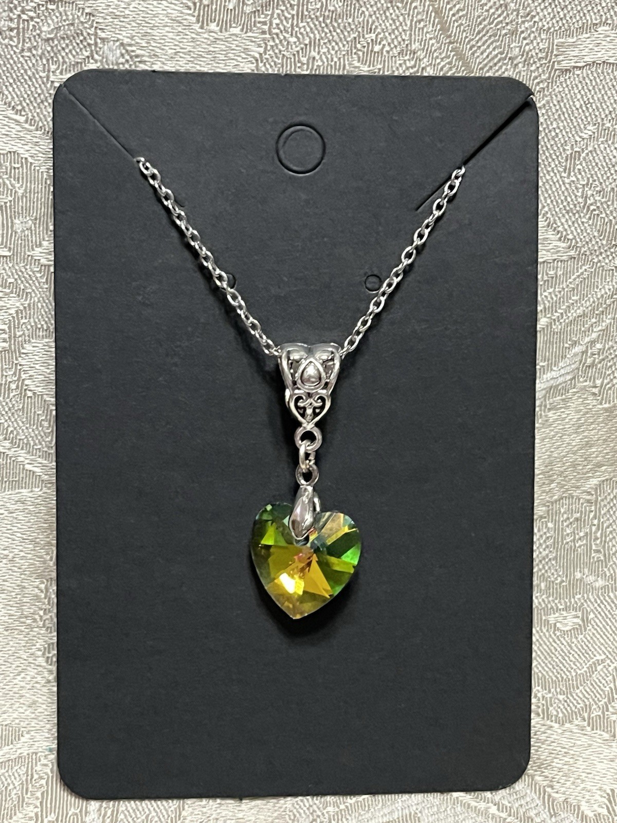 Vintage Yellow Green Glass Gem Heart Silver Charm Pendant Fashion Necklace 18”