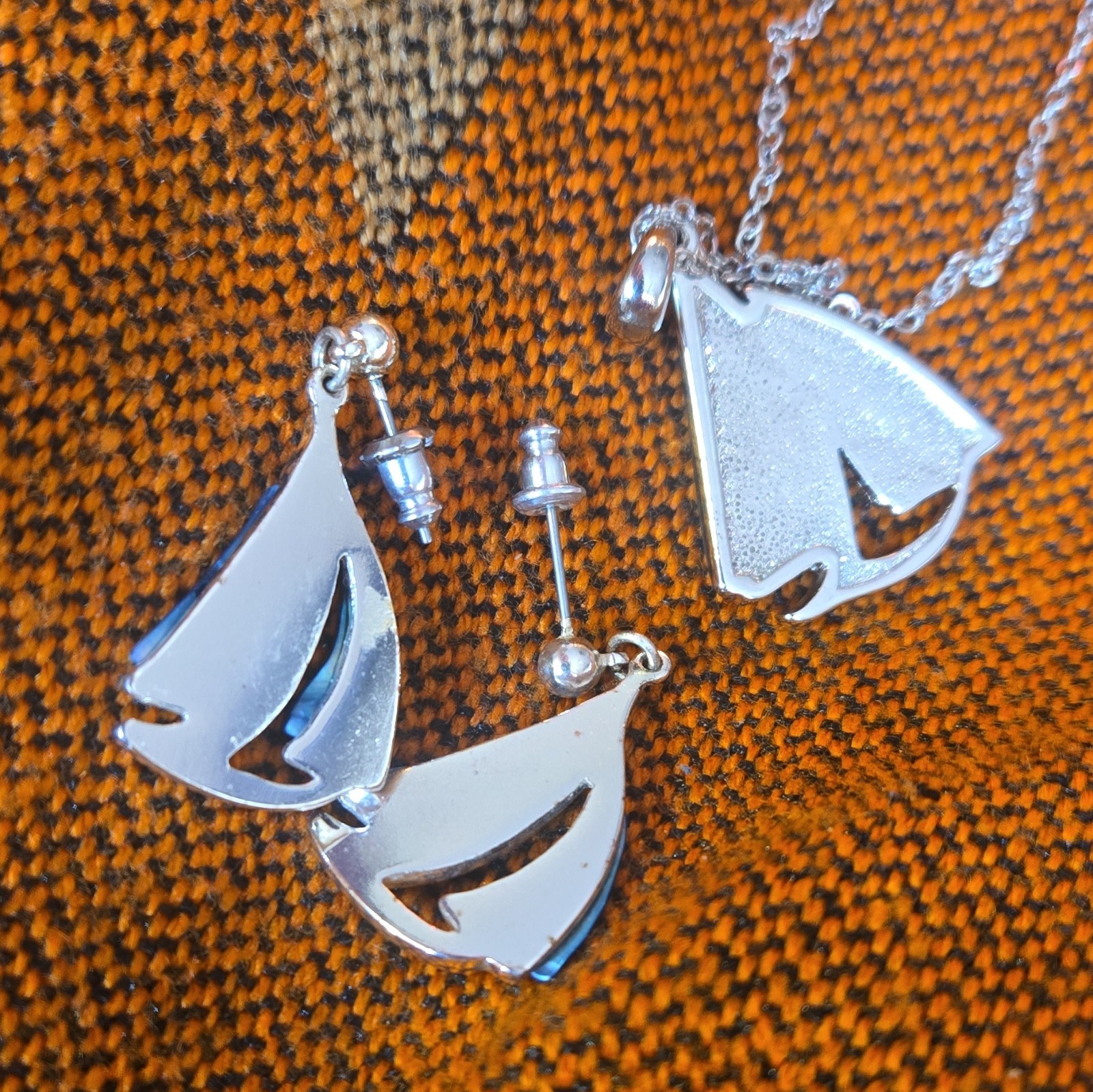 Silver Tone Abalone Sailboat Pendant Necklace & Stud Earrings Jewelry Set