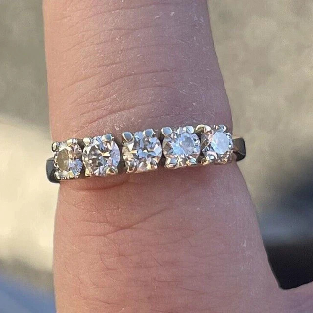 1Ct Round moissanite Diamond Women’s Wedding Band Ring 14k white Gold plated