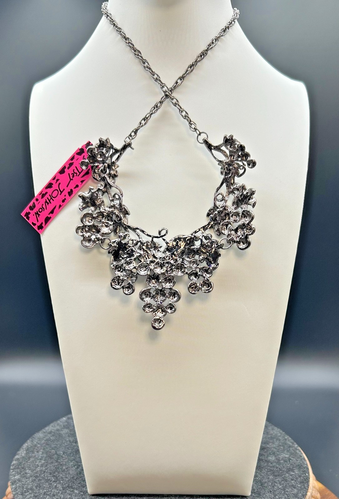 Betsey Johnson Grape Cluster Purple Enamel Bib Statement Necklace NWT MINT 18 in