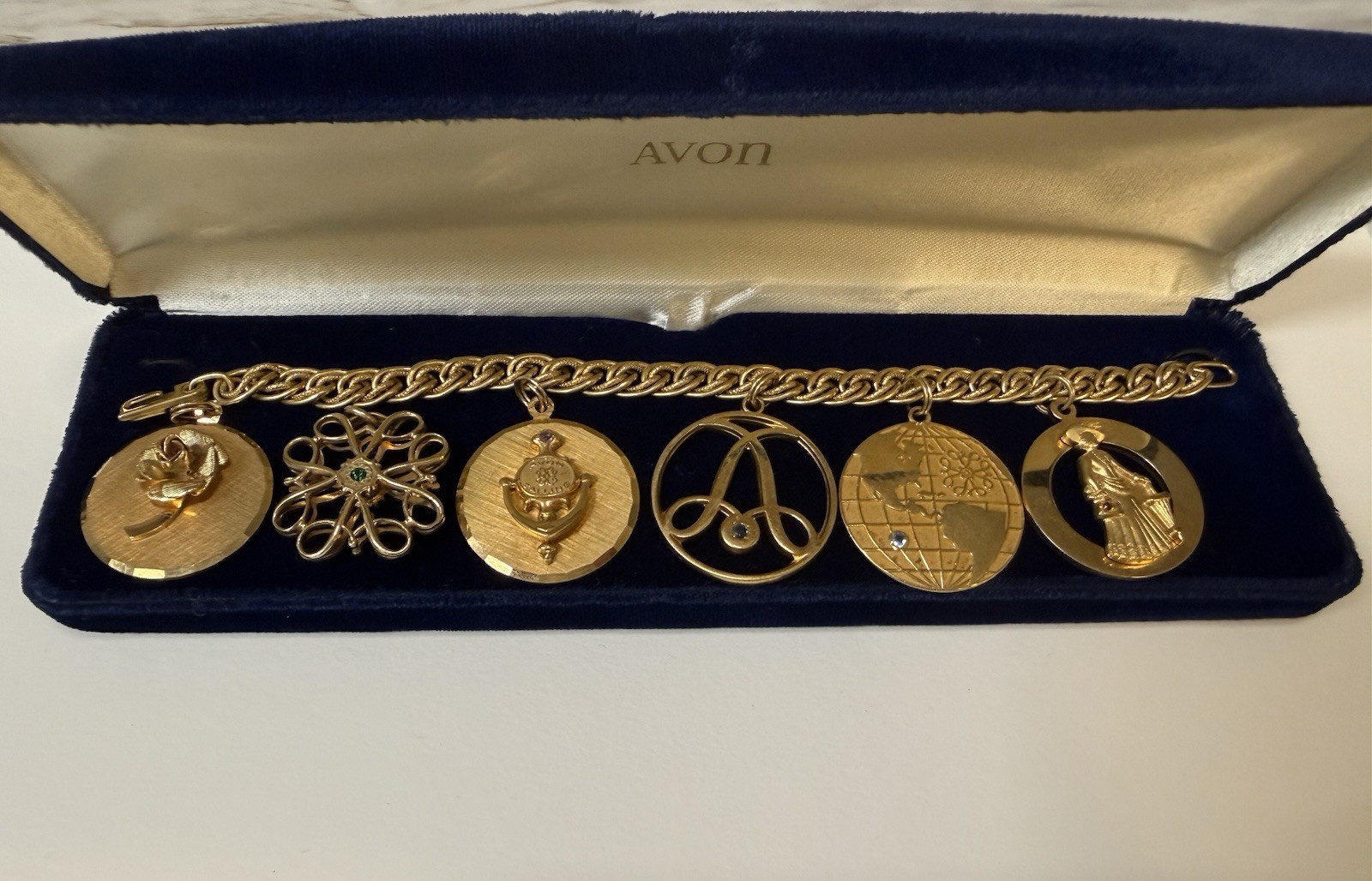 Vintage Avon Presidents Club Gold Filled Charm Bracelet 6 Charms w/ Original Box