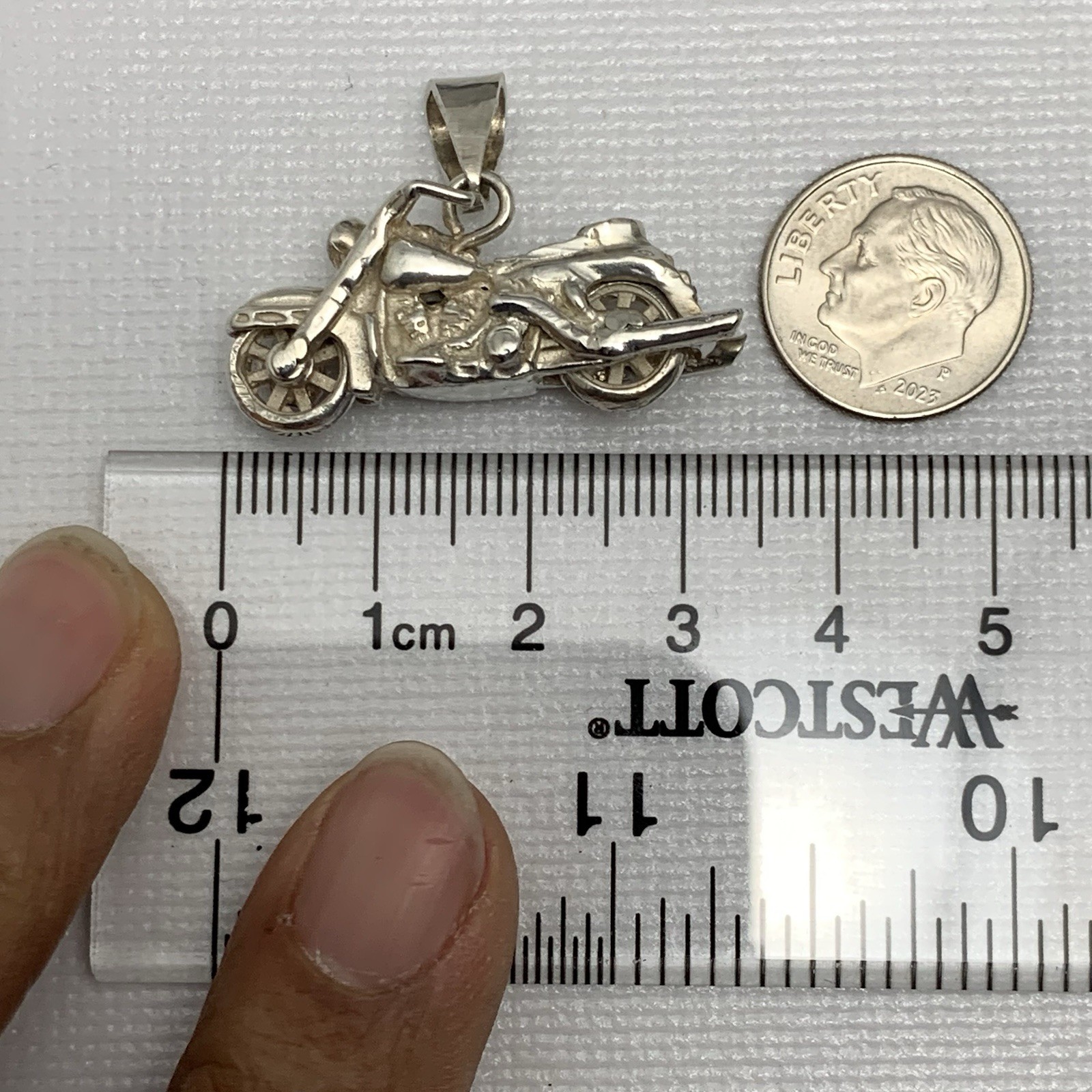 SUPERB Sterling Silver 3D Motorcycle Pendant W/ Rotating wheels ~ .925 ~ 11.5g