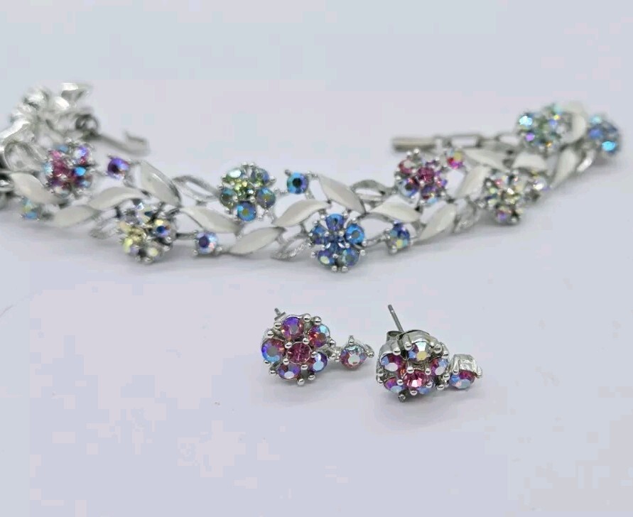 Lisner Flower Bracelet & Earring Set Lot 2 pc Silver tone Crystal Flower Pastel