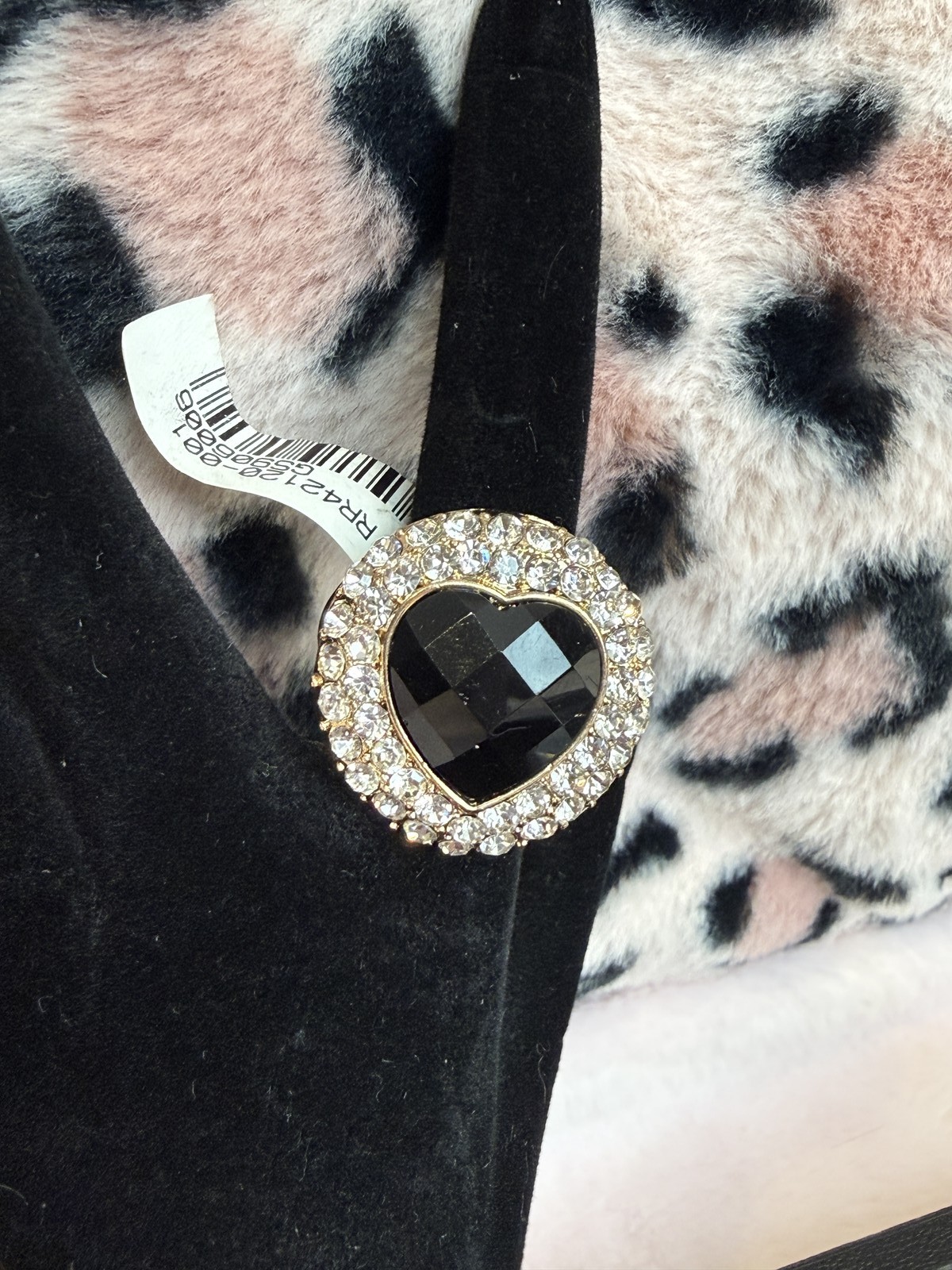 Gold Tone Statement Cocktail Ring Black Heart Stone Crystal Rhinestone Halo