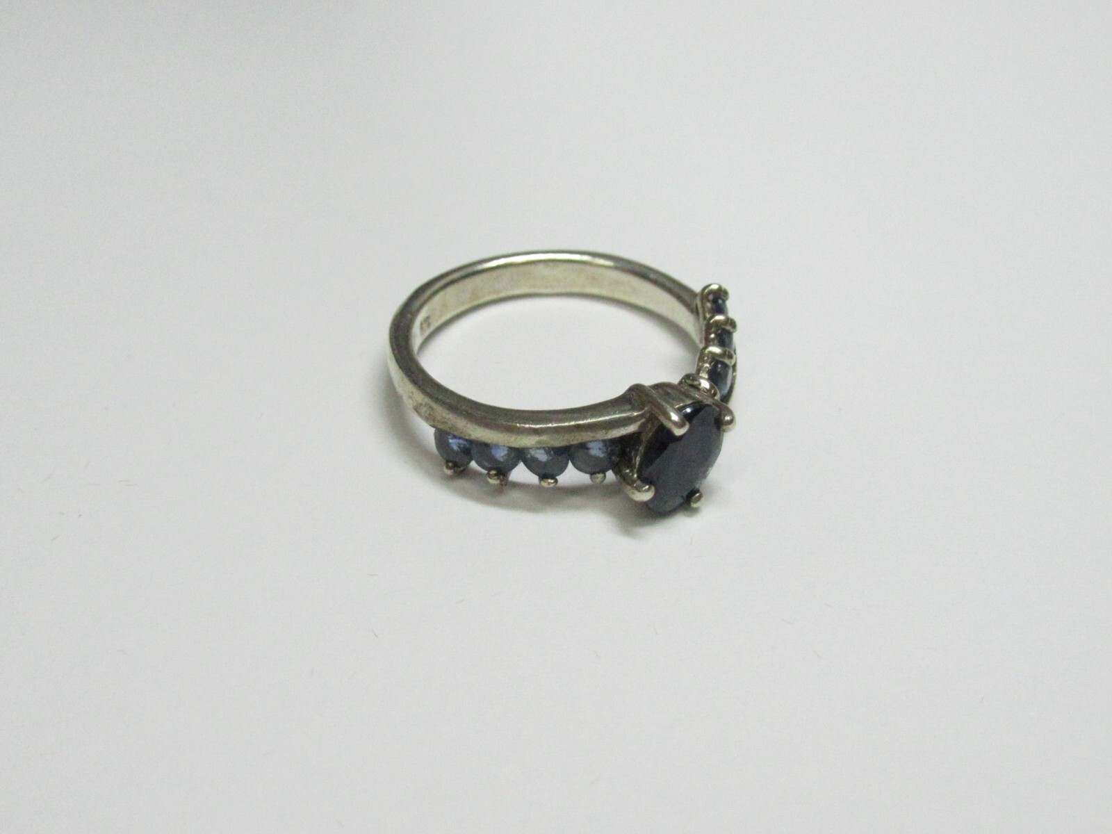 Women’s 925 sterling silver ring, sapphire, 3,73 gr, size 8.