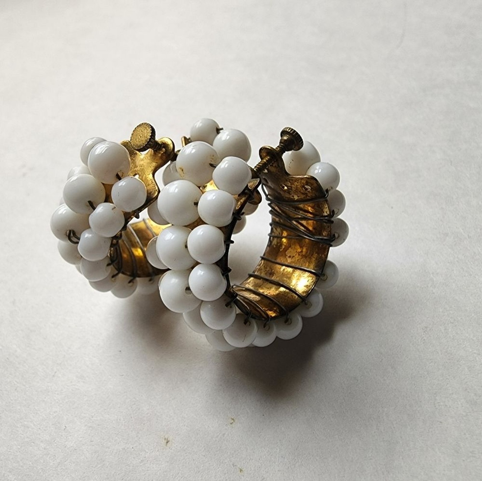 Vintage screwback white beaded earrings 1950s lightweight