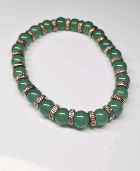 Green Quartz Stretch Bracelet with Copper Spacers 7.5 Inches Beads 7.8 mm.