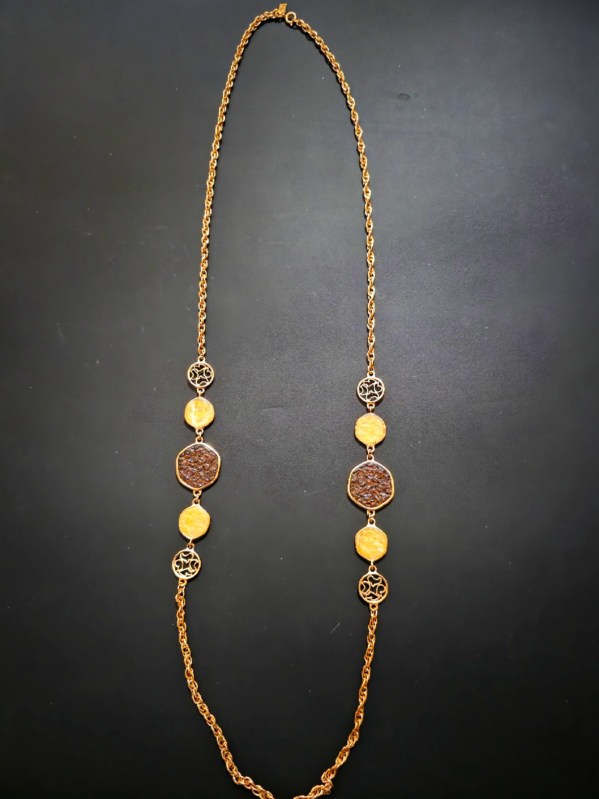 Vintage Sarah Coventry Gld Tone Necklace Amber Honey Lucite Cabochon 1970 Signed