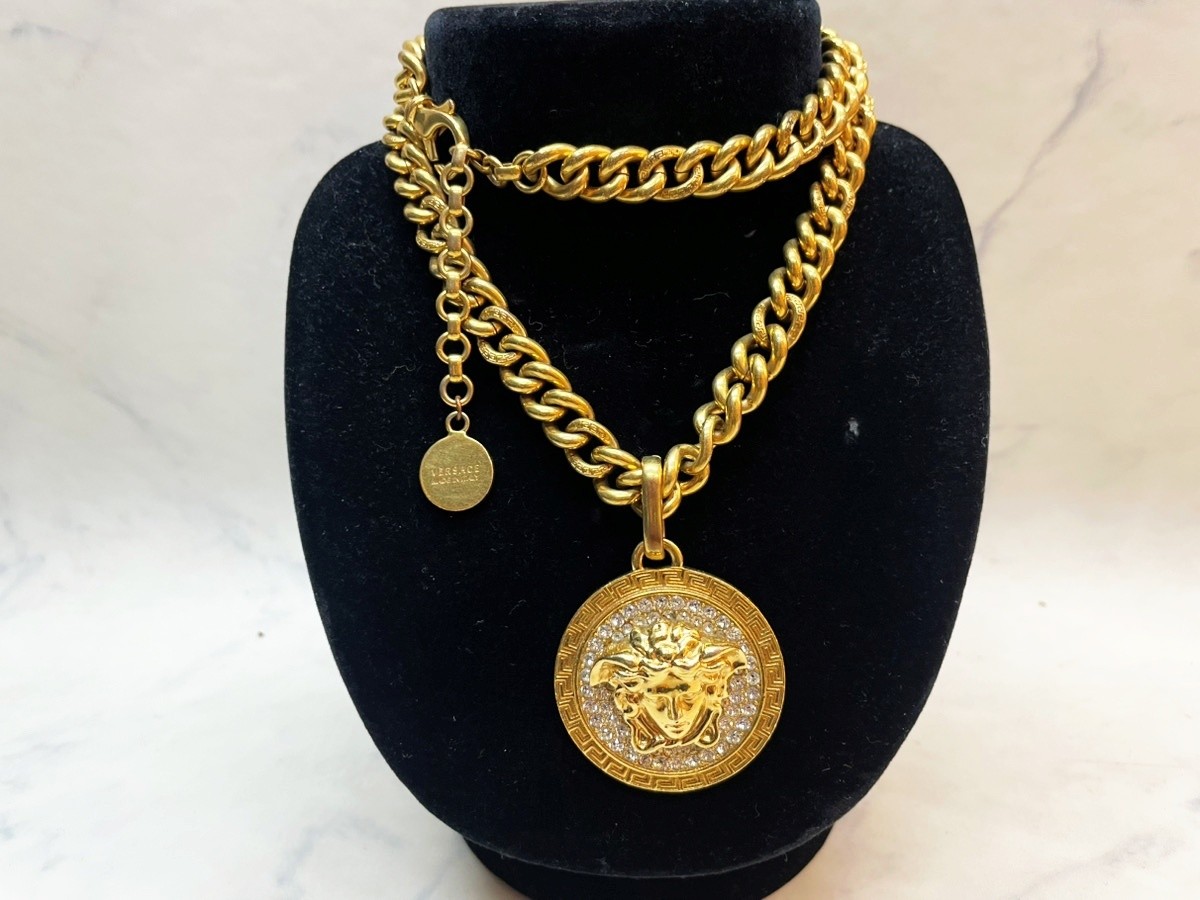 versace necklace gold DG17382 Medusa Rhinestone Medallion, 60cm Box Unisex Auth