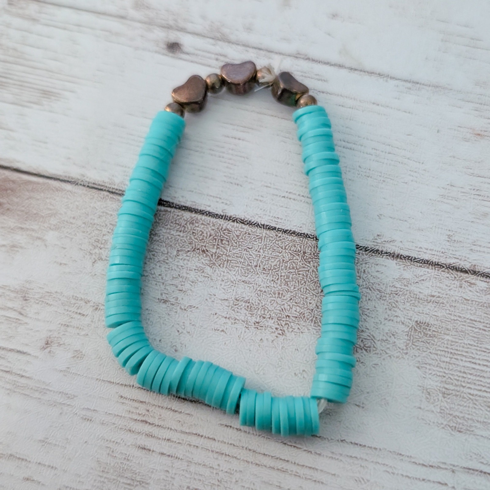 Turquoise Tone Stretch Bracelet with Heart Beads – Fair Condition