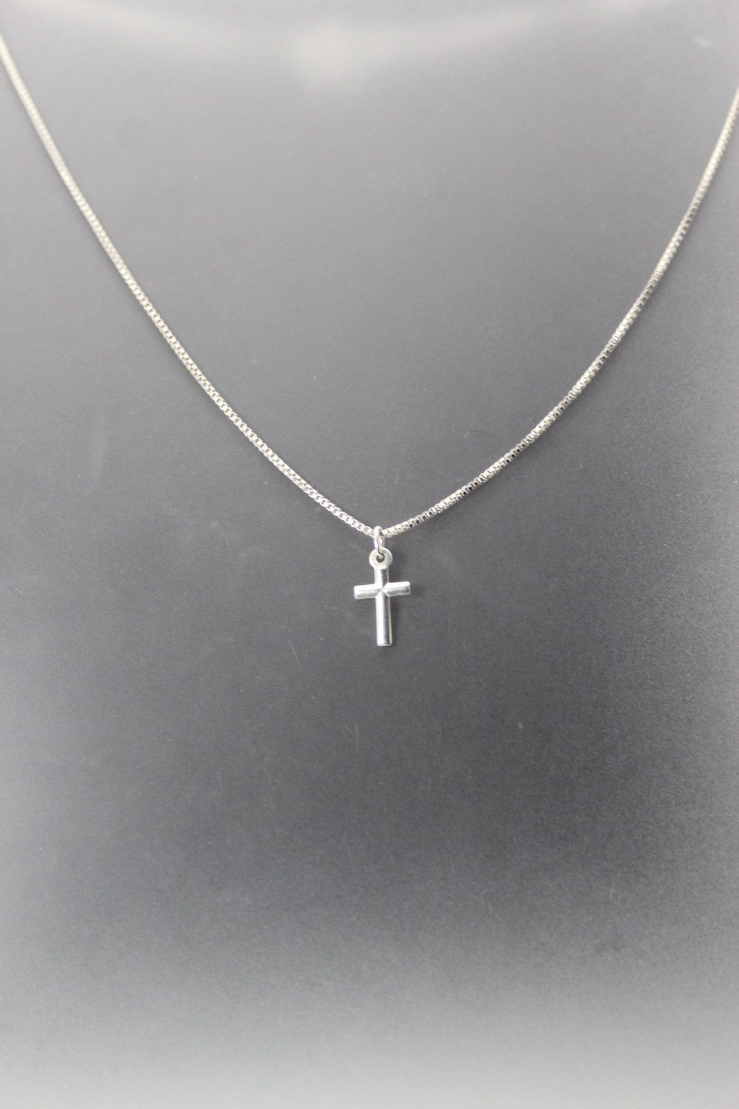 925 Sterling Silver Small Cross & 16-1/4″ Necklace 3.3 Grams (NEC6025)