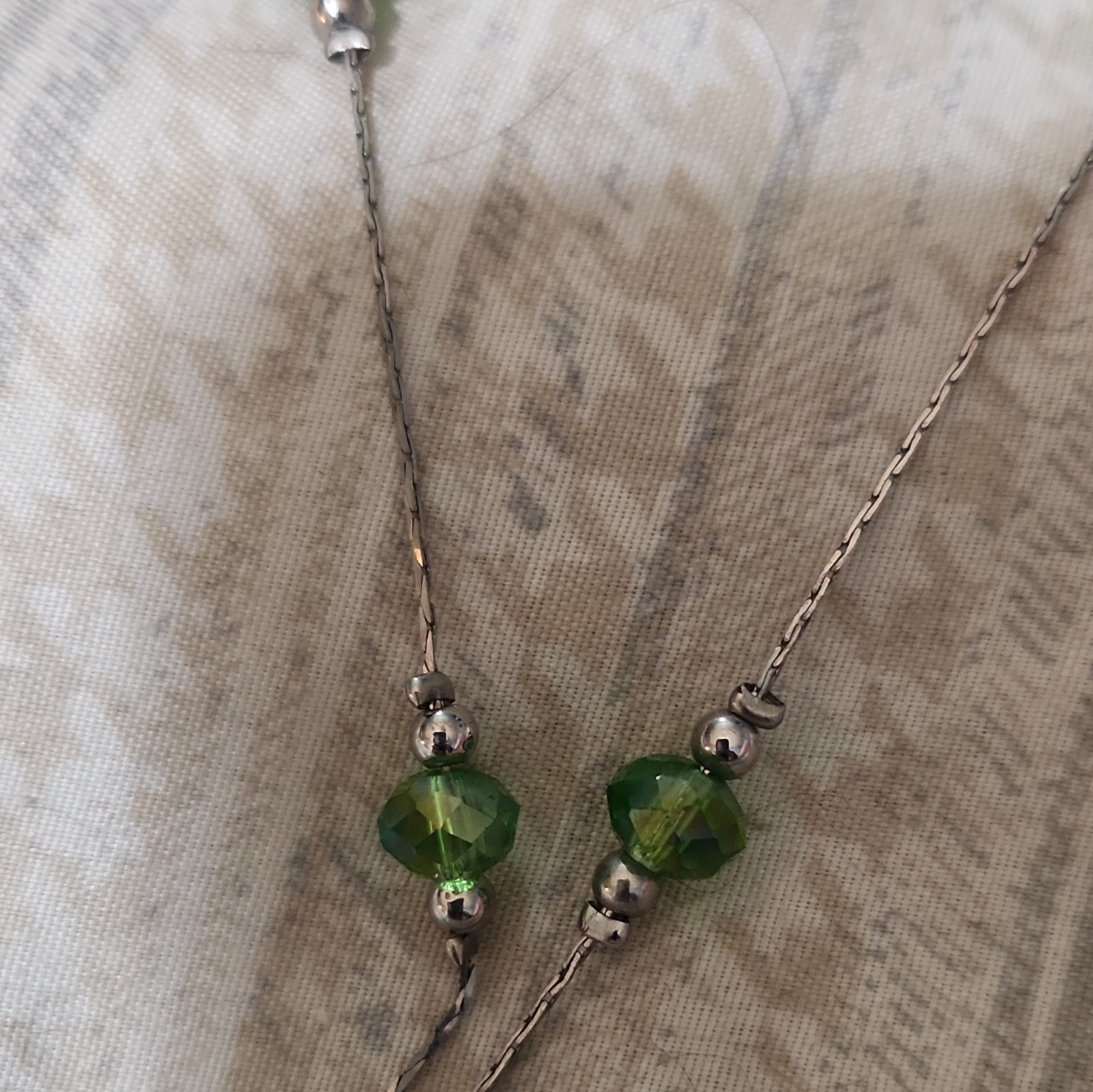 Green Crystal Beaded Silver Tone Cable Chain Necklace Round Beads Green/Silver