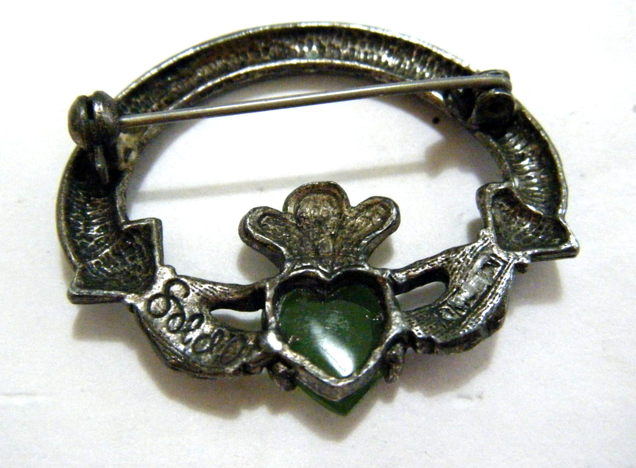 Vintage SOLO’OR Claddagh Celtic Connemara Marble Heart Irish Brooch Love Loyalty