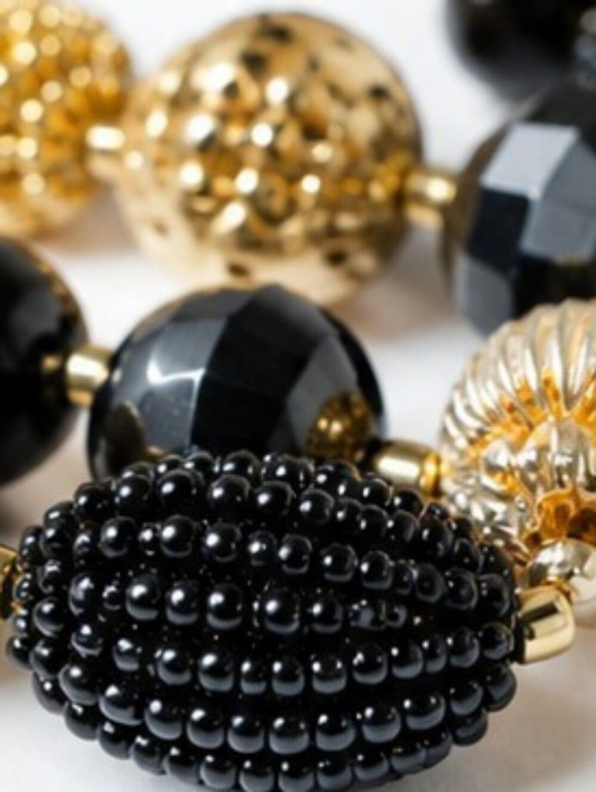 Boutique Black Gold Tone Beaded Bracelet 7″ Glass Acrylic Tassel Statement Boho