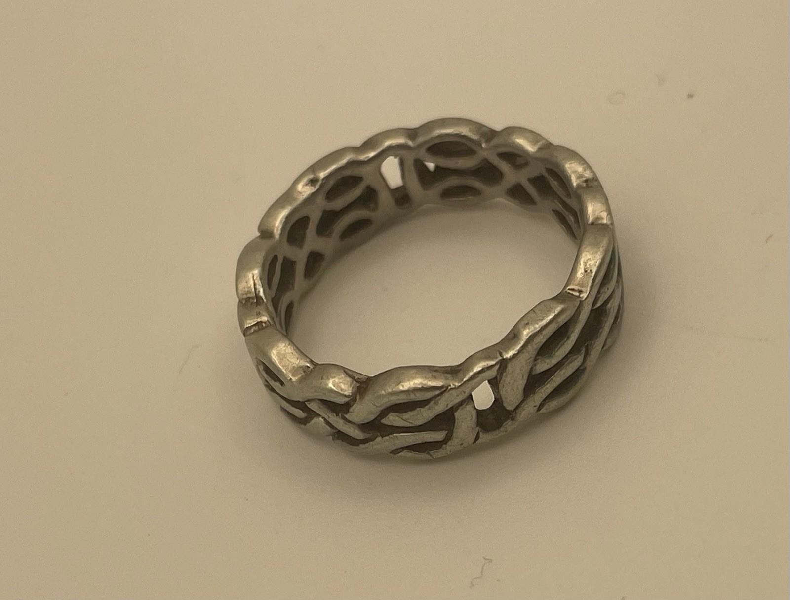 Vintage Celtic Knot Sterling Silver Ring – Size 7.25 – 4.34g”