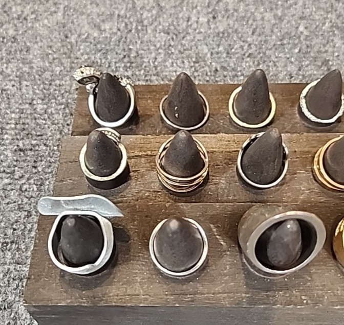 Jewelry 18 Rings Egyptian Adjusts Sized Gold Silver Tones See Description #181