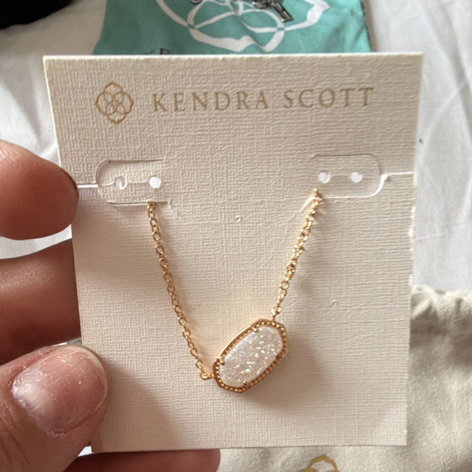 Kendra Scott Gold Chain Necklace White Drusy Quartz Oval Pendant Fashion