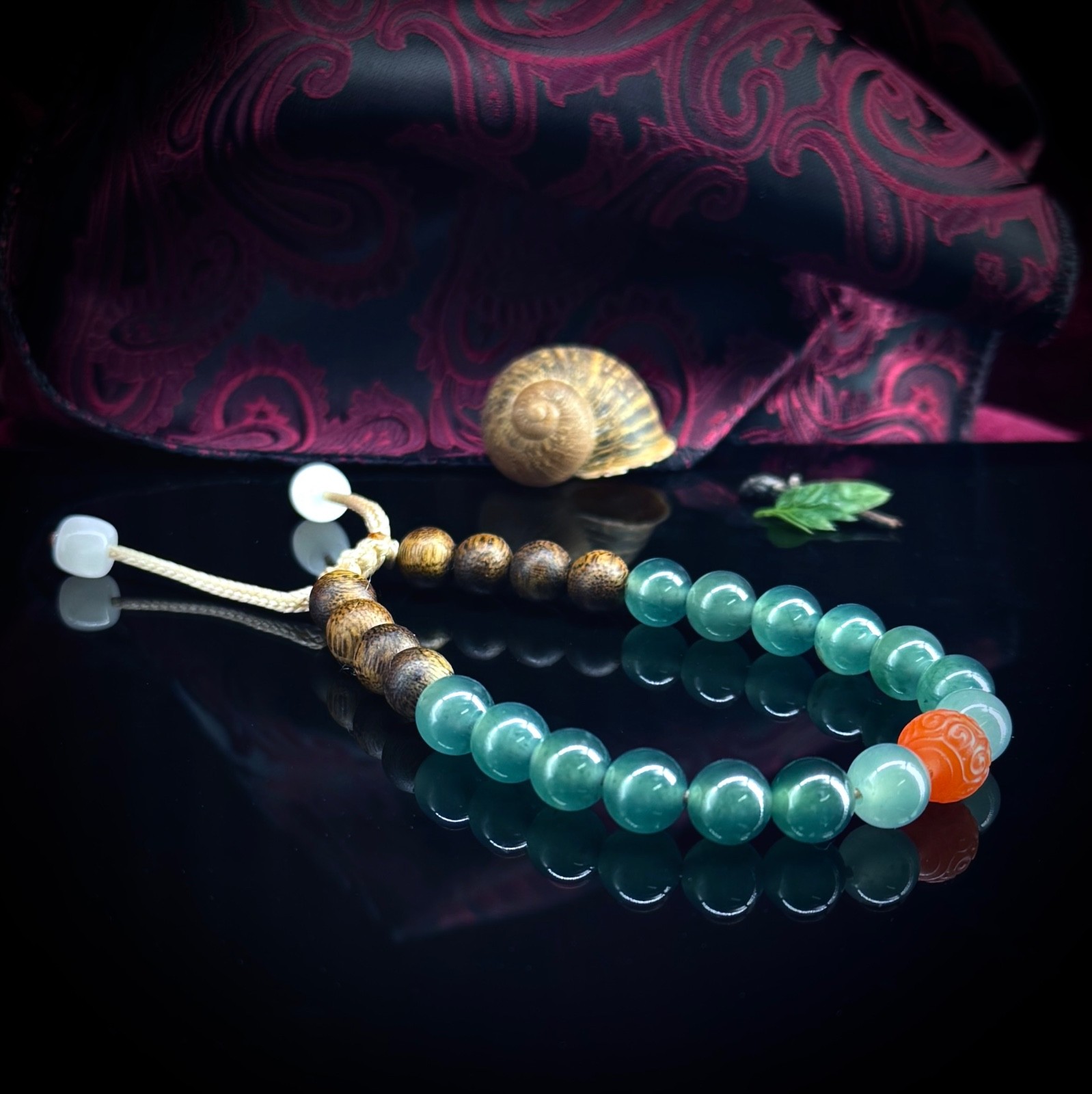 Aromatic Bracelet w Blue Guatemalan Jade Agarwood Nanhong South Red Agate 26M002