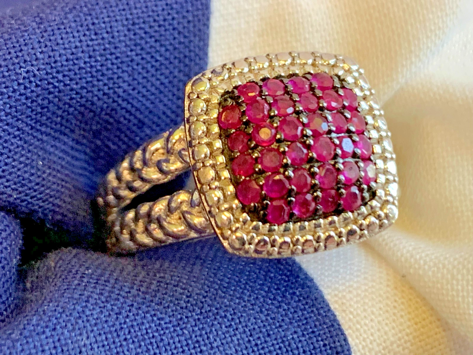 Sterling Silver Ring 6.3g Fine Jewelry Size 8 Band Ruby Look Stones *READ*