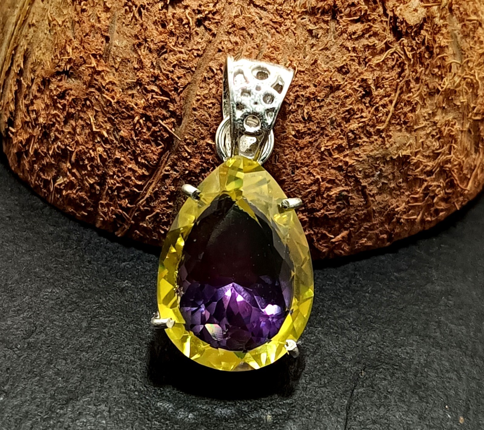 Bi-Color Rare Pitambari Sapphire Pear Natural 39.55 Ct 925 Silver Pendant Gem
