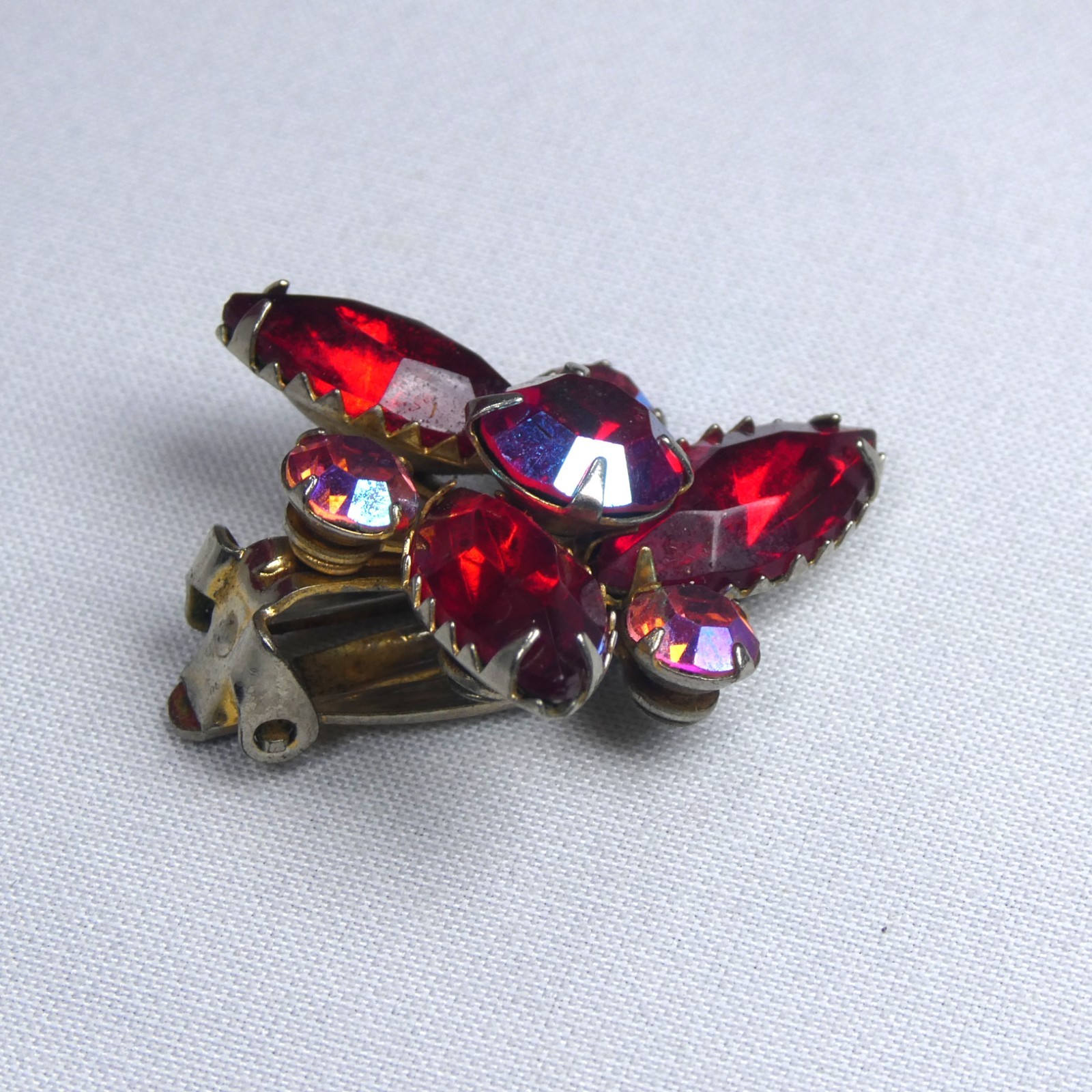 Vtg Beau Jewels Red Rhinestone Clip On Earrings Pink AB Aurora Borealis Flower