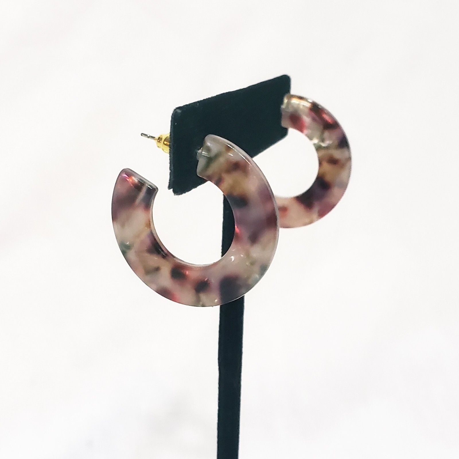 C Shaped Hoop Tortoise-Look Acrylic Resin Earrings 1″ Pierced Vintage Brown