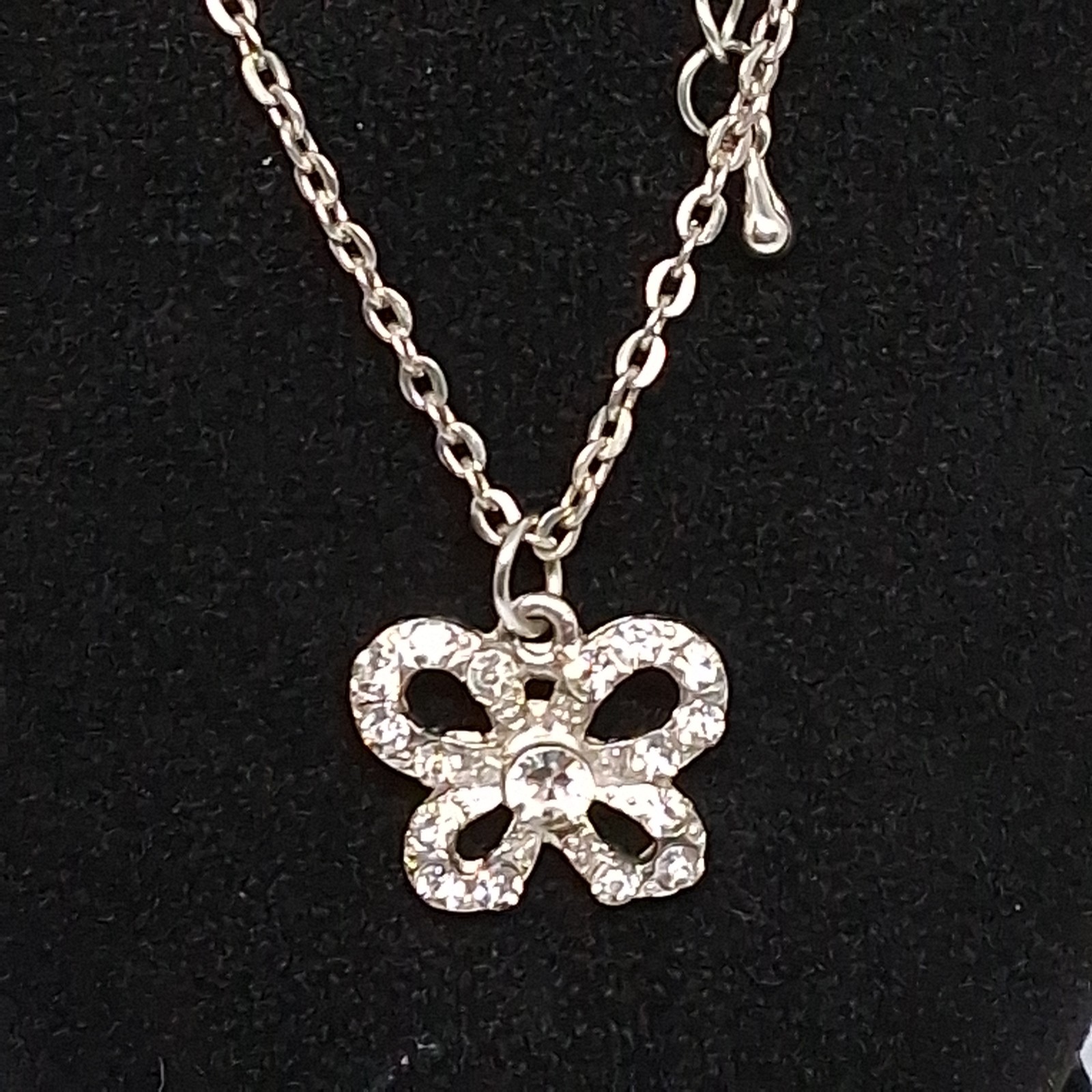 Vtg Clear Rhinestone & Silver-tone tone Butterfly Pendant 12 Inch Necklace