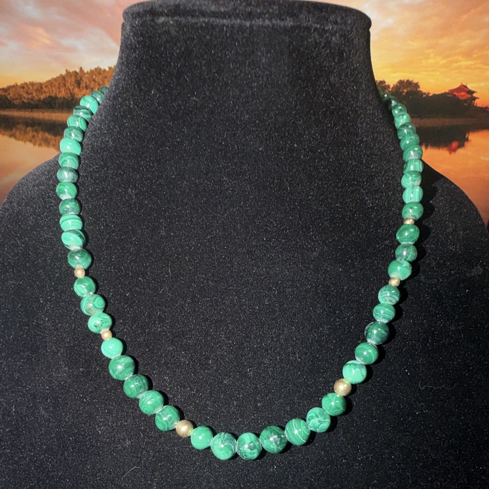 Green Malachite Round Beaded Necklace