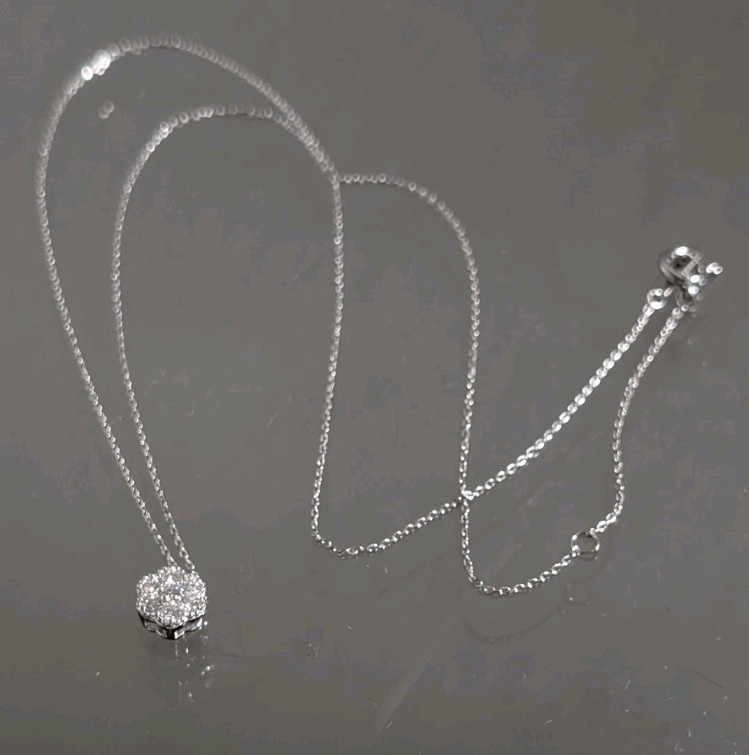Pt900 0.15ct Diamond Pendant Pt850 15″ Dainty Chain Necklace 1.5grams