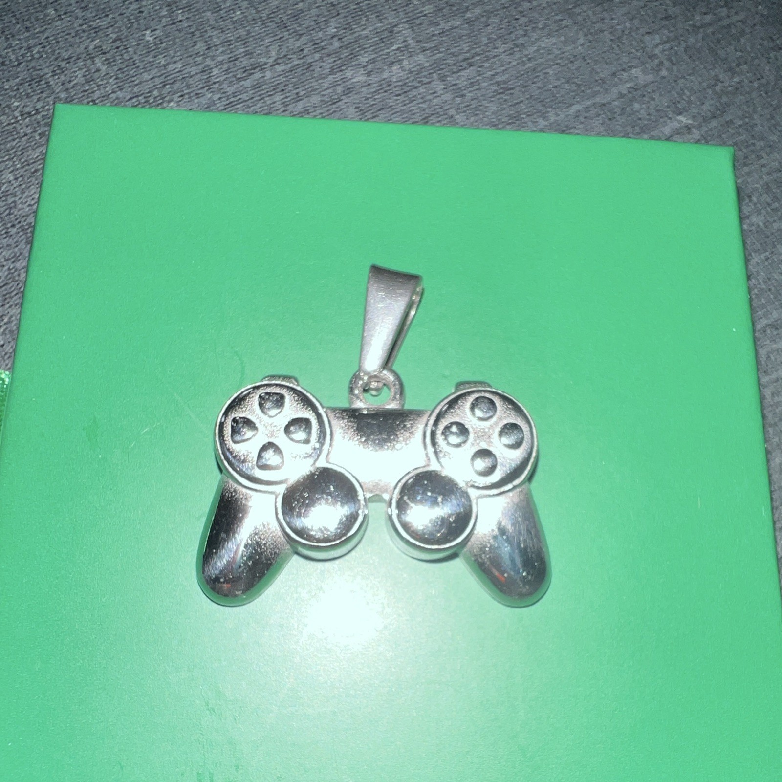 Silver plated 925 Video Game Controller Gaming Pendant Charm No Stones