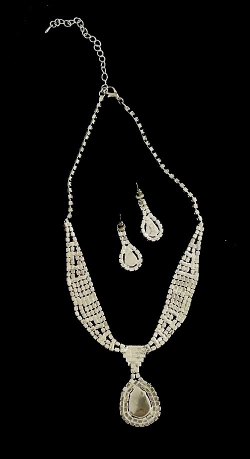 Green Clear Crystal Rhinestone Silver Tone Pendant Necklace Earring Set