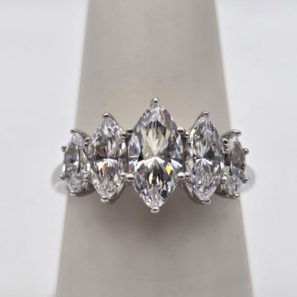 925 Sterling Silver Sparkling Marquise Cubic Zirconia 5-Stone Ring Size 8.25