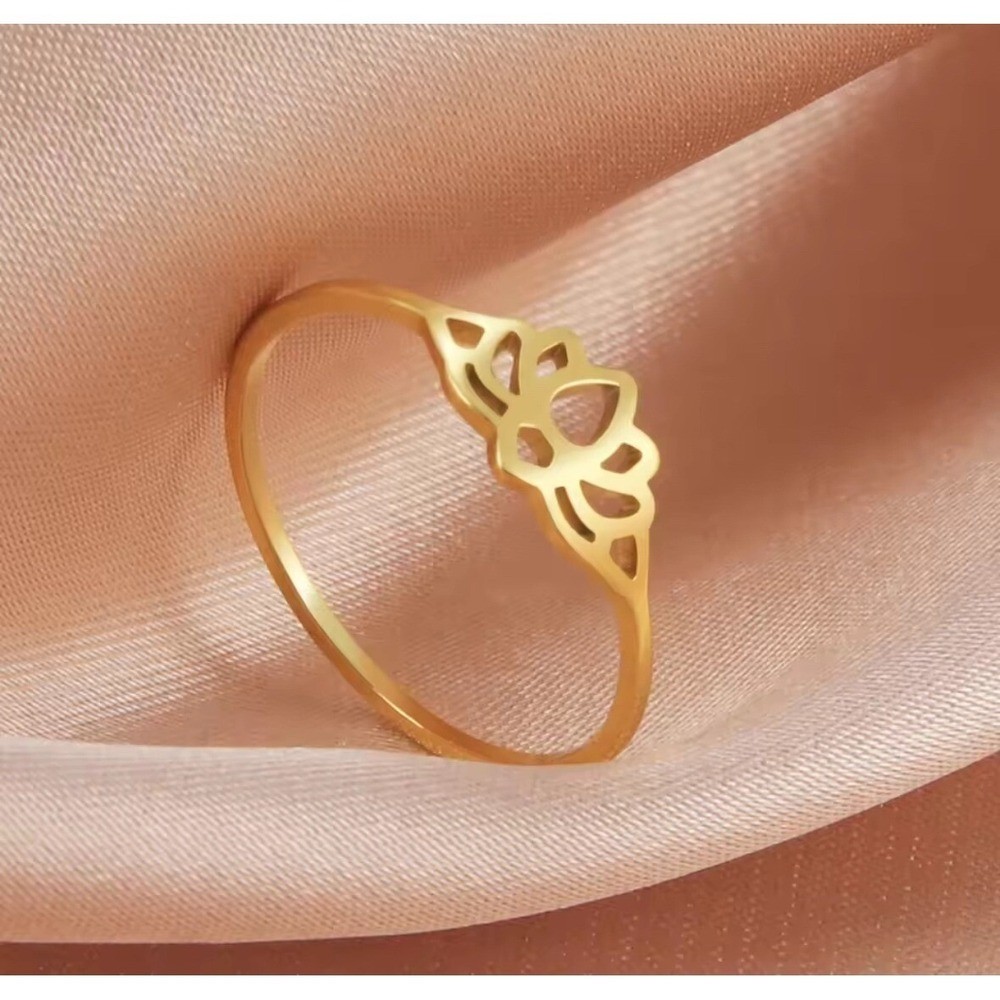 18k Over Silver Lotus Flower Ring Gold Minimalist Yoga Meditation Band. SZ 6